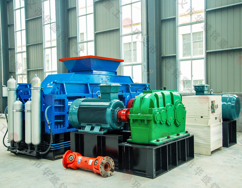 如何才能讓對輥制砂機在生產(chǎn)進料過程中不出現(xiàn)堵塞現(xiàn)象呢