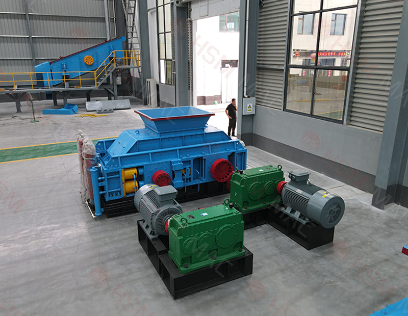 硬巖破碎易損件？華盛銘液壓式對輥破碎機(jī)耐用省成本